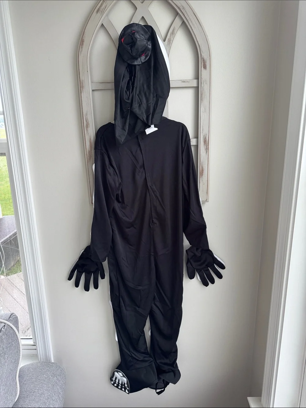 Spectacular creation glows in dark Skullbones Halloween costume small